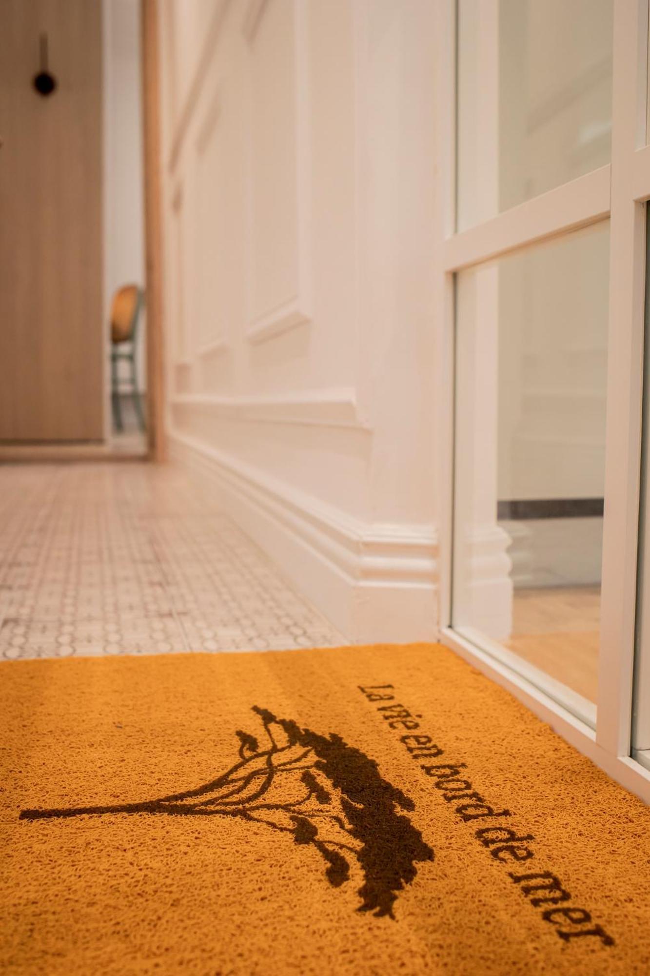 Appartement Coup De Coeur Centre Village Et Plage Climatise 3 Etoiles Terra Cigala 邦多勒 外观 照片